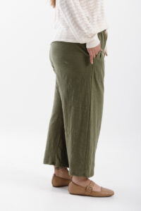 Alternative view of Pantalón MIDI