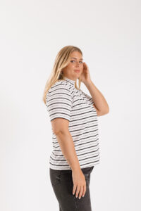 Alternative view of Remera LOVE