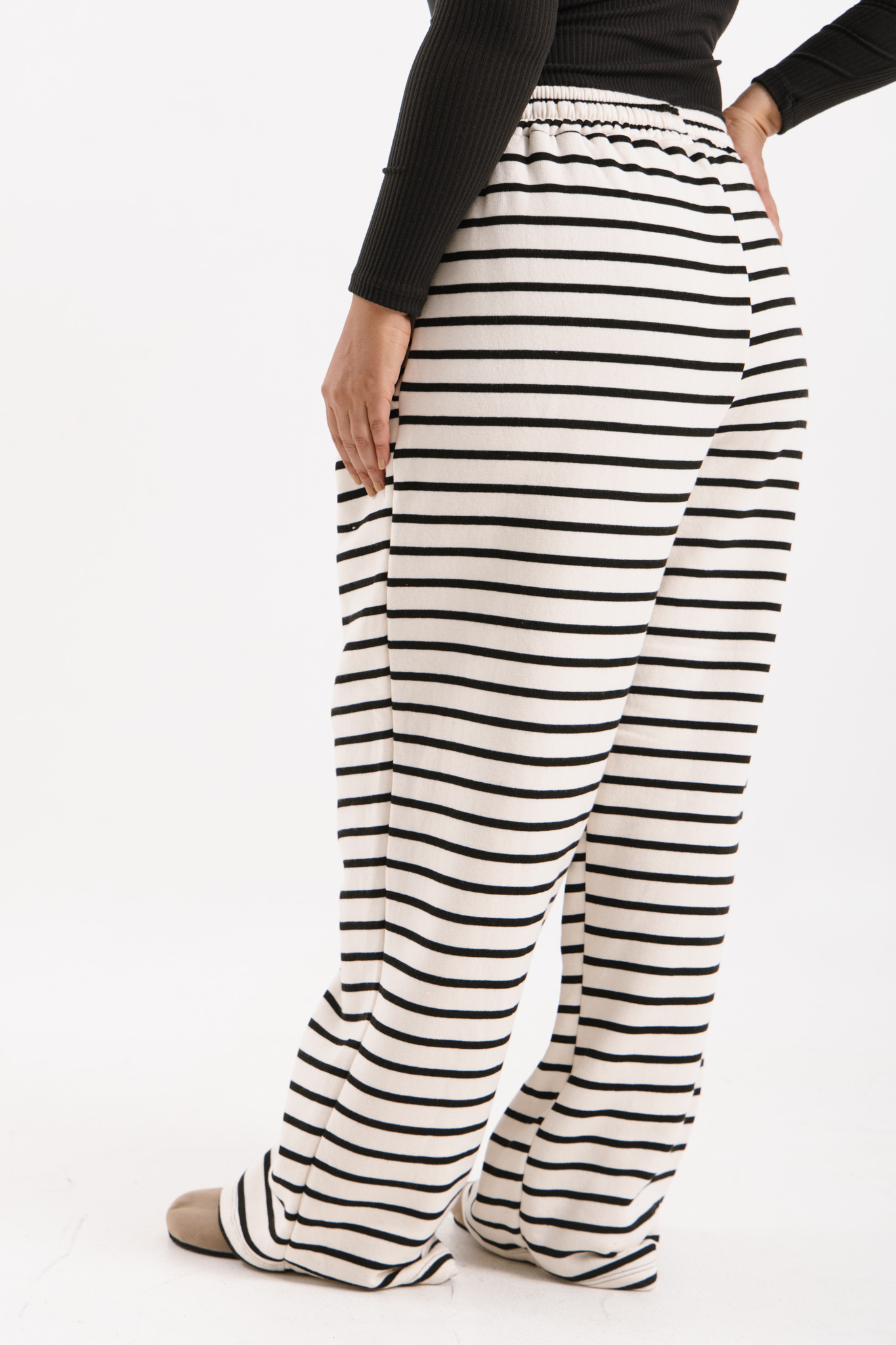 Pantalón frisado LAND - Image 10