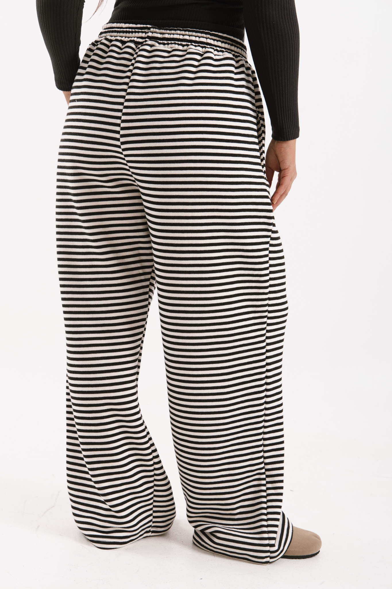 Pantalón frisado LAND - Image 16