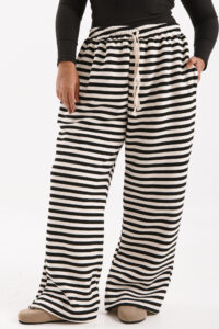 Alternative view of Pantalón frisado LAND