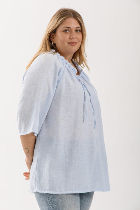 Alternative view of Blusa Nova