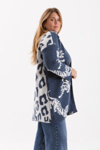 Alternative view of Cárdigan PERSEUS