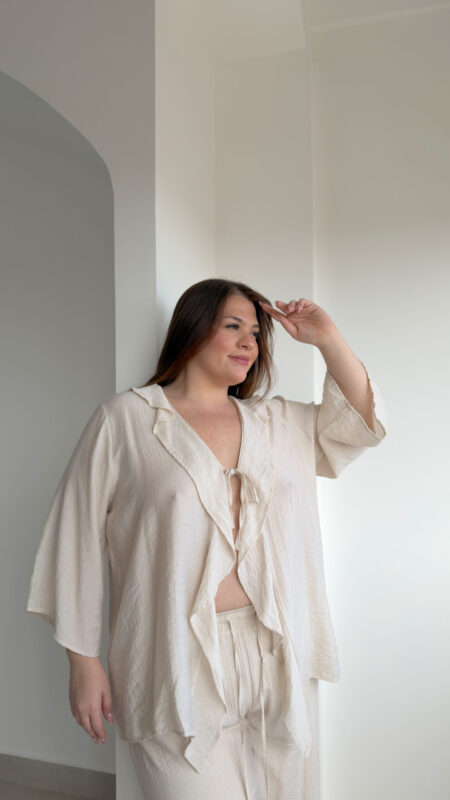 Alternative view of Blusa Joy