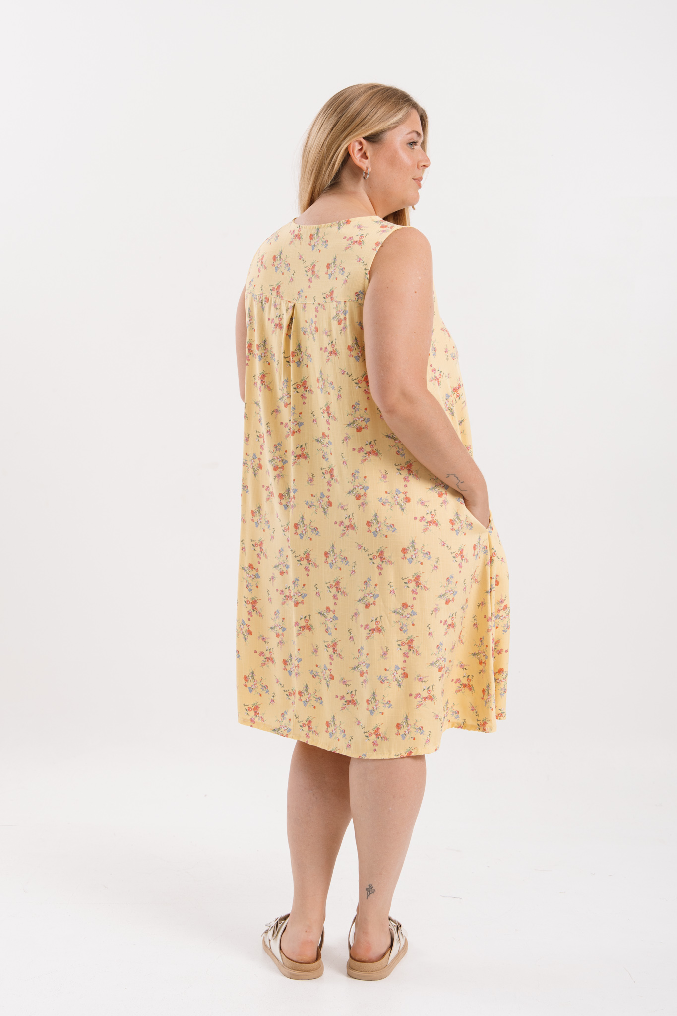 Vestido Cataluña FLOREADO - Imagen 6