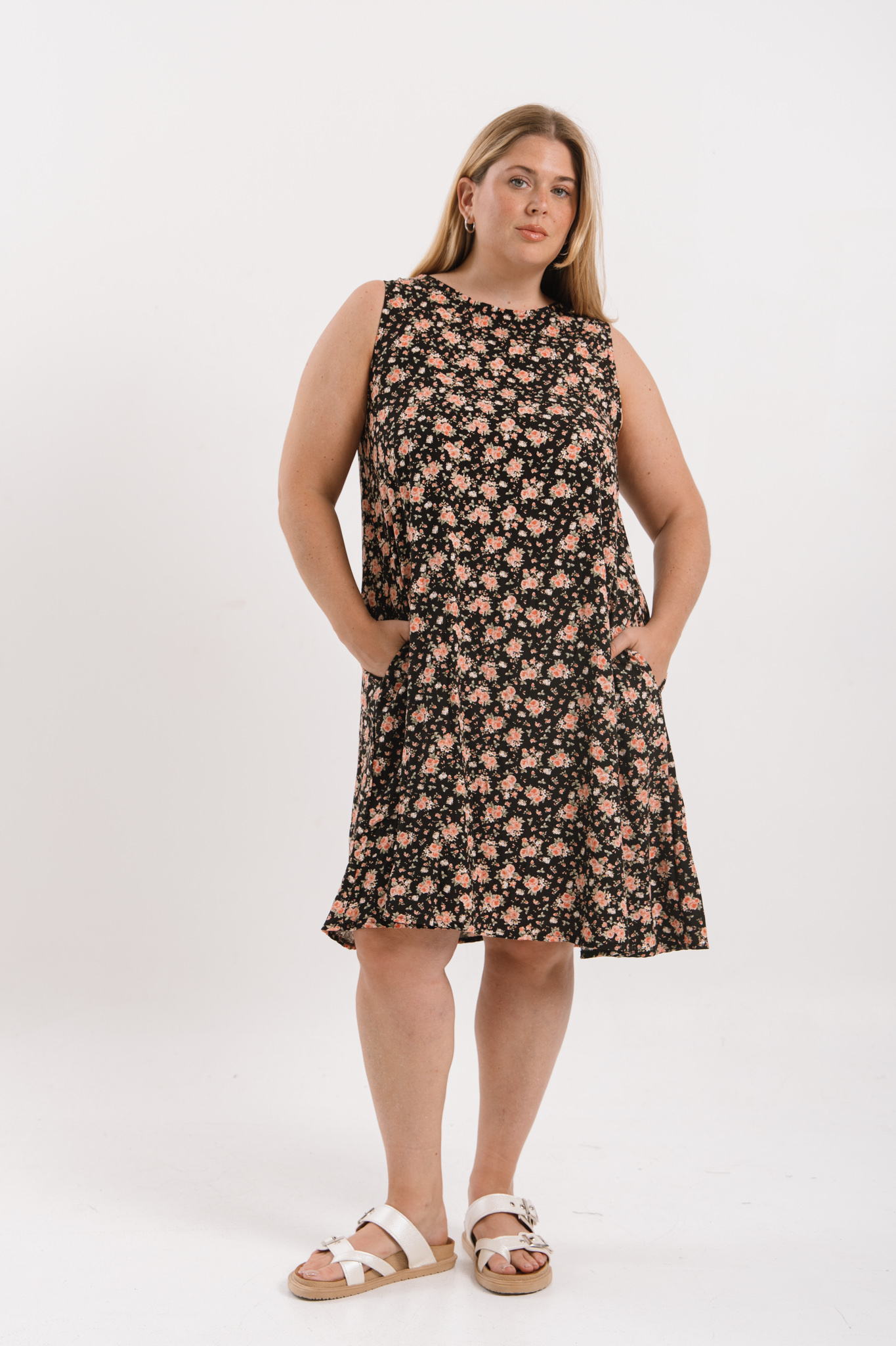 Vestido Cataluña FLOREADO - Imagen 14