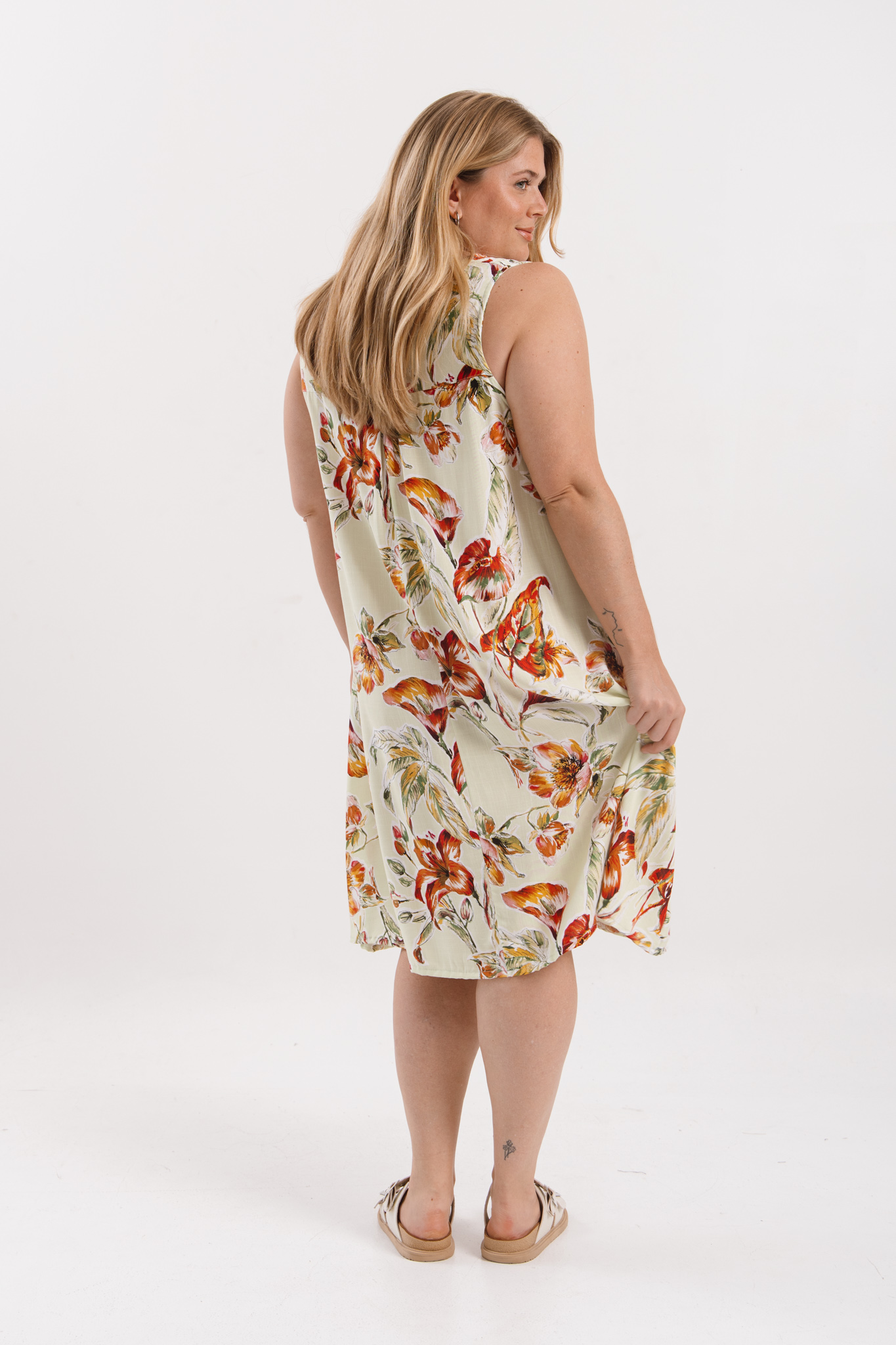 Vestido Cataluña FLOREADO - Imagen 25